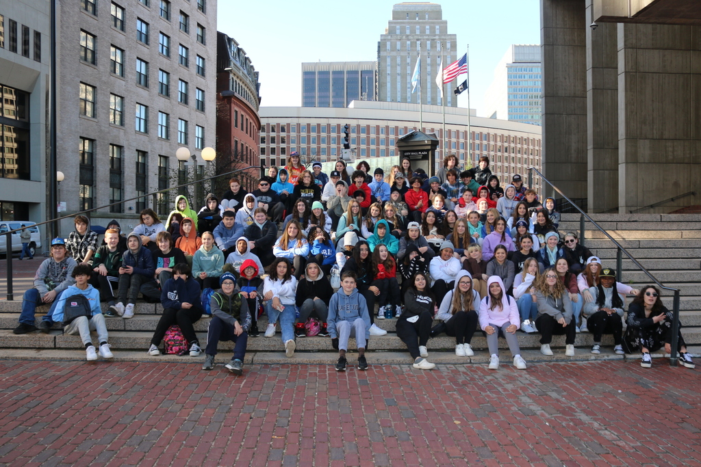 Grade 8 on the steps of Faneuil Hall